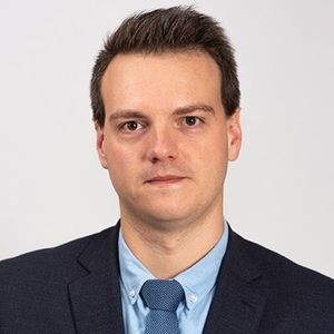 Meet your Posher, Adam